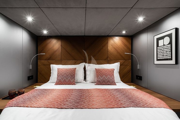Charter Yacht E SUPERCAT - Sunreef 71 - 4 Cabins - Olbia - Porto Cervo - Leeward Islands - Virgin Islands