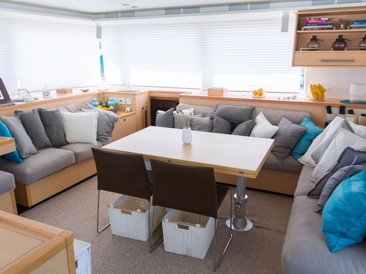 EAGLE OF NORWAY - saloon seating area EAGLE OF NORWAY - saloon seating area