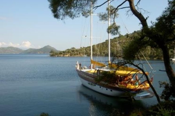 Charter Yacht EAST MEETS WEST - Gulet 27m - 9 cabins - Bodrum - Gocek - Marmaris