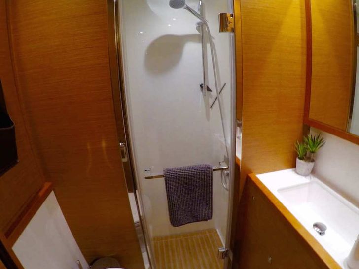ECLIPSE - Bathroom ECLIPSE - Bathroom