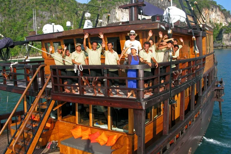 Charter Yacht Phinisi 40 - 6 Cabins - Komodo and Raja Ampat,Indonesia