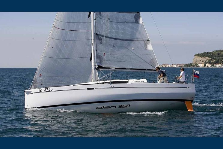 Charter Yacht Elan 350 - 3 Cabins - Puntone - Italy