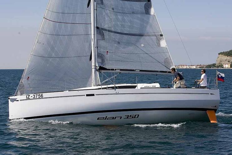 Charter Yacht Elan 350 - 3 Cabins - Puntone - Italy