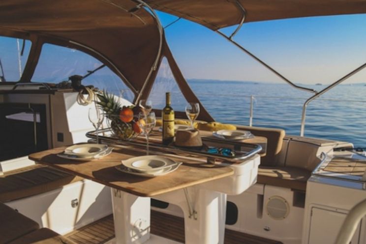 Charter Yacht Elan 50 - 5+1 Cabins - 2017 - Split