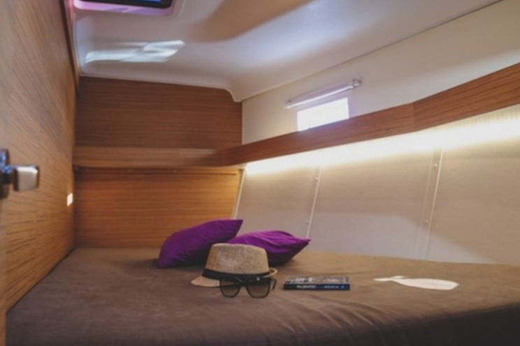 Charter Yacht Elan 50 - 5+1 Cabins - 2017 - Split