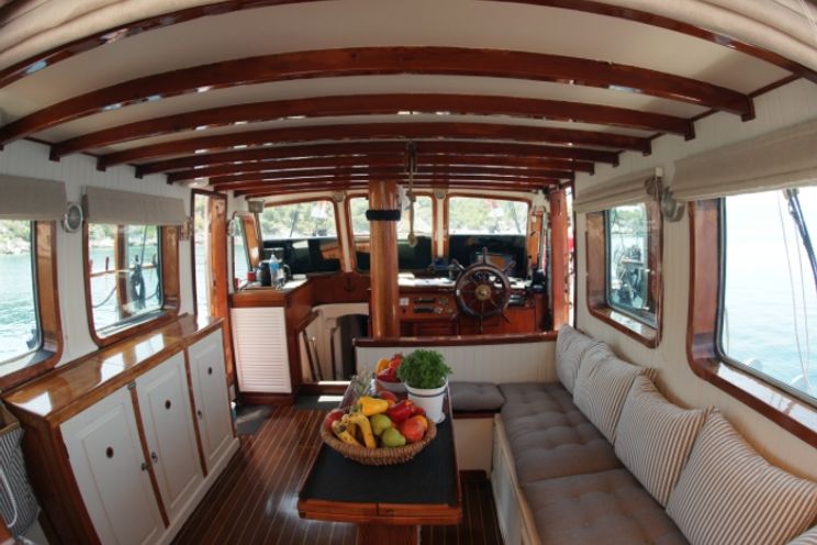 Charter Yacht ELEFTHERIA - Custom Build - 3 Cabins - Athens - Mykonos - Lefkas - Rhodes