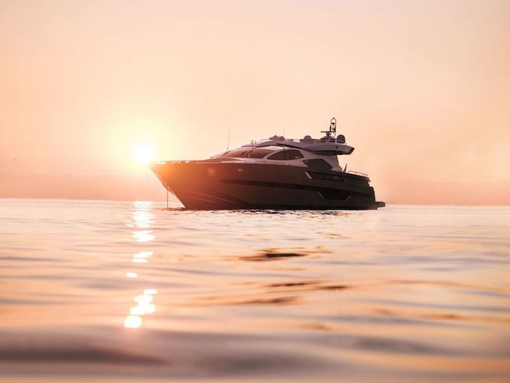 ELEVEN I Italcraft 90 under the sunset ELEVEN I Italcraft 90 under the sunset