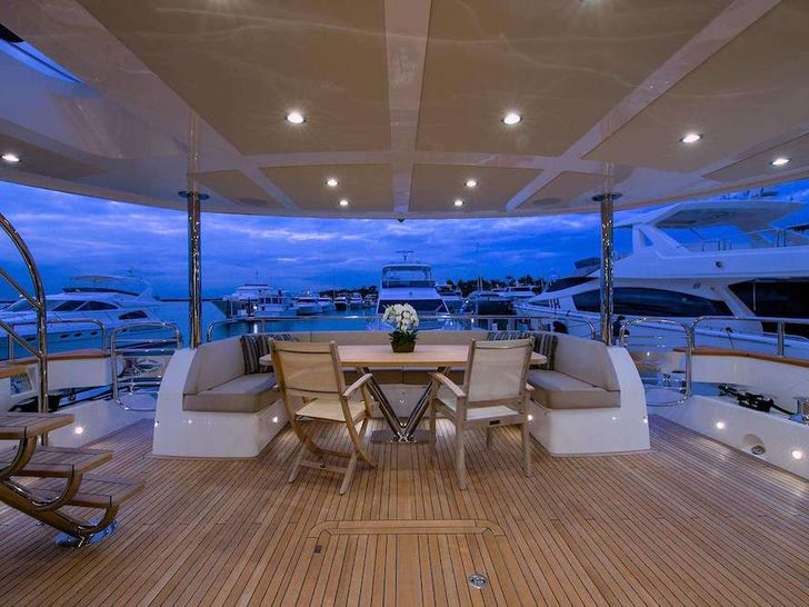 ELITE Sunseeker 92 Alfresco Dining