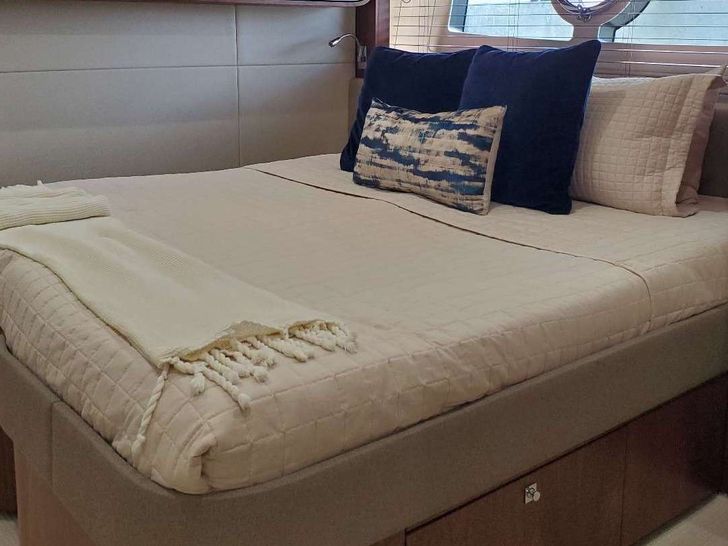 28m Sunseeker ELITE Double