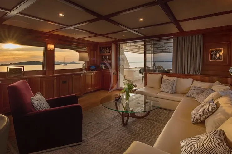 Charter Yacht ENA - Ferretti Custom Line Navetta 30 - 5 Cabins - Zadar - Split - Dubrovnik - Hvar - Croatia