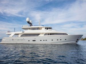 ENA - Ferretti Custom Line Navetta 30 - 5 Cabins - Zadar - Split - Dubrovnik - Hvar - Croatia ENA - Ferretti Custom Line Navetta 30 - 5 Cabins - Zadar - Split - Dubrovnik - Hvar - Croatia