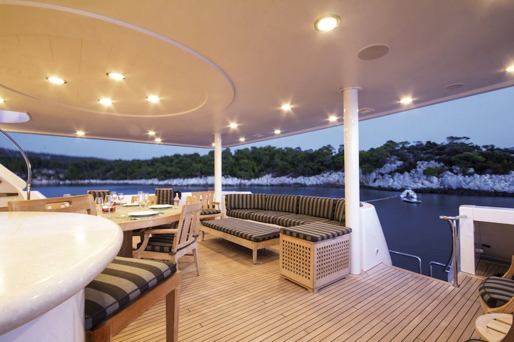 Stern Seating