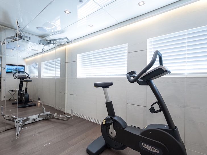 ENTOURAGE Admiral 47m Luxury Superyacht Gym ENTOURAGE Admiral 47m Luxury Superyacht Gym