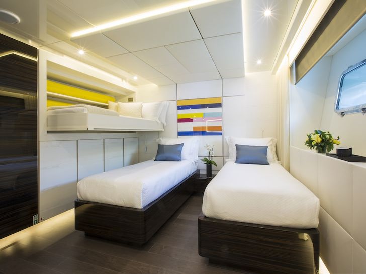 ENTOURAGE Admiral 47m Luxury Superyacht Twin Cabin ENTOURAGE Admiral 47m Luxury Superyacht Twin Cabin