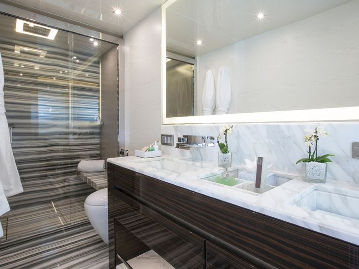 ENTOURAGE Admiral 47m Luxury Superyacht Bathroom ENTOURAGE Admiral 47m Luxury Superyacht Bathroom