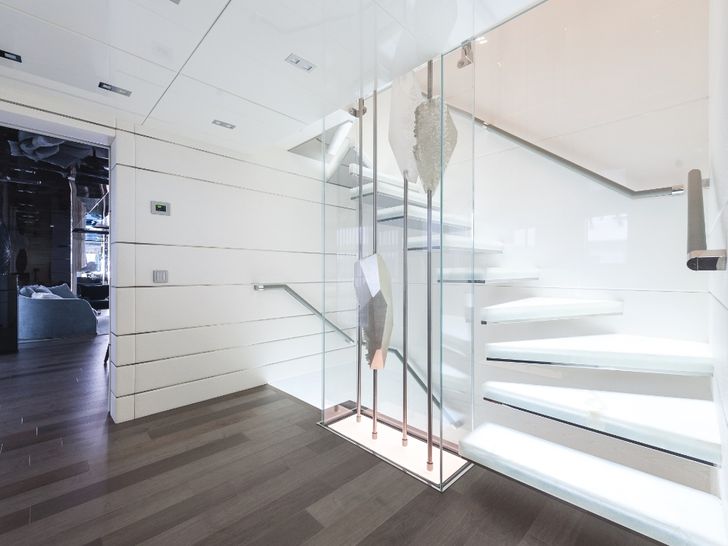 ENTOURAGE Admiral 47m Luxury Superyacht Stairway ENTOURAGE Admiral 47m Luxury Superyacht Stairway