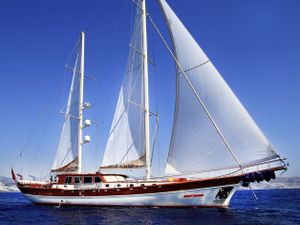 ESTRELLA DE MAR - 34m Gulet - 5 Cabins - Marmaris - Bodrum - Kos - Rhodes ESTRELLA DE MAR - 34m Gulet - 5 Cabins - Marmaris - Bodrum - Kos - Rhodes