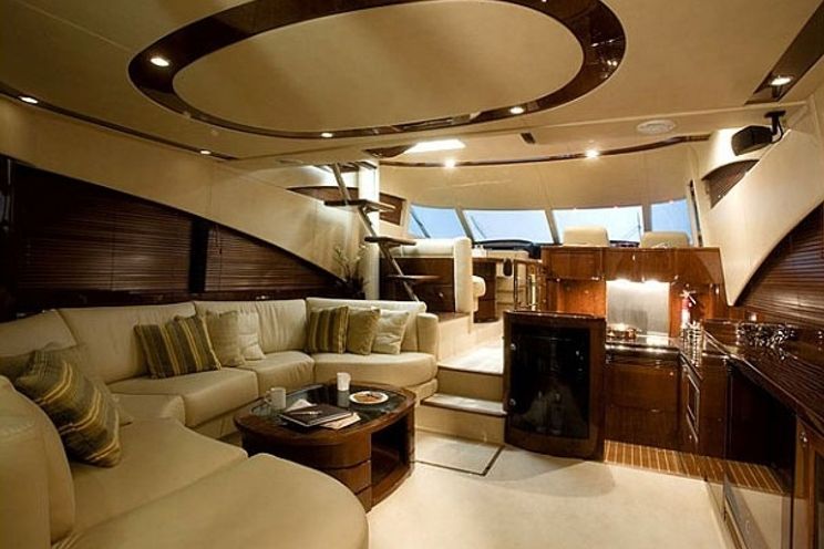 Charter Yacht Fairline Squadron 58 - 3 Cabins - La Paz - Cabo San Lucas - Mexico