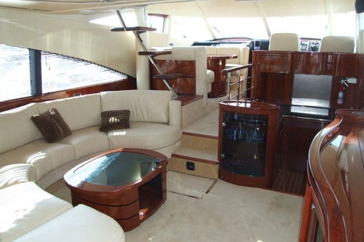 Charter Yacht Fairline Squadron 58 - 3 Cabins - Alcudia - Mallorca