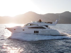 Fairline Squadron 62 GT - 3 Cabins - Cannes - Golfe Juan - Antibes - France Fairline Squadron 62 GT - 3 Cabins - Cannes - Golfe Juan - Antibes - France