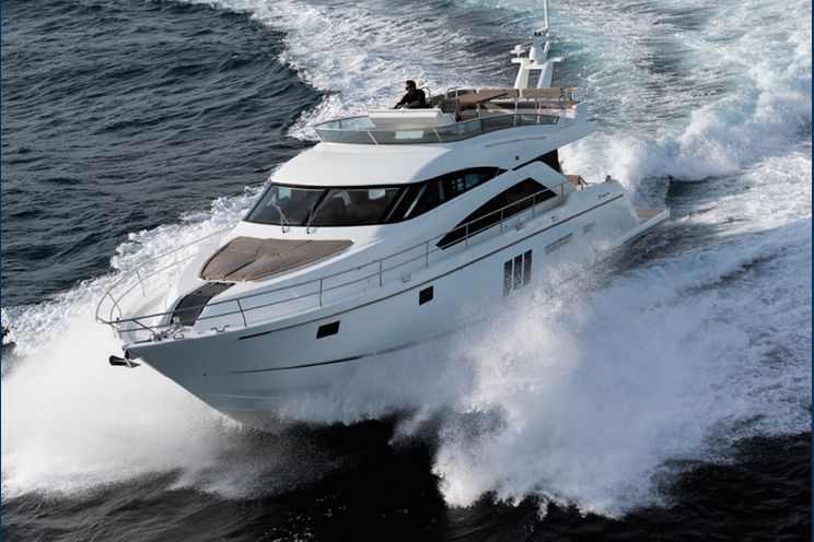 Charter Yacht Fairline Squadron 62 GT - 3 Cabins - Cannes - Golfe Juan - Antibes - France