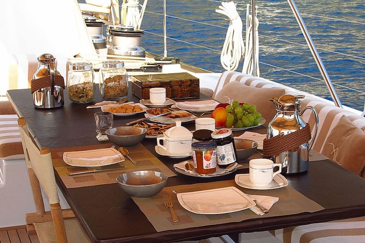 Charter Yacht FARANDWIDE - Southernwind 100 - Rome - Naples - Capri - Palermo