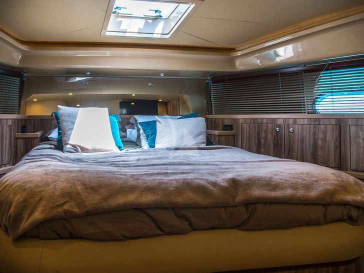 FAST - Ferretti 620