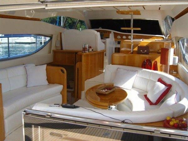 Charter Yacht Ferretti 55 - 2 Cabins - Rio de Janeiro