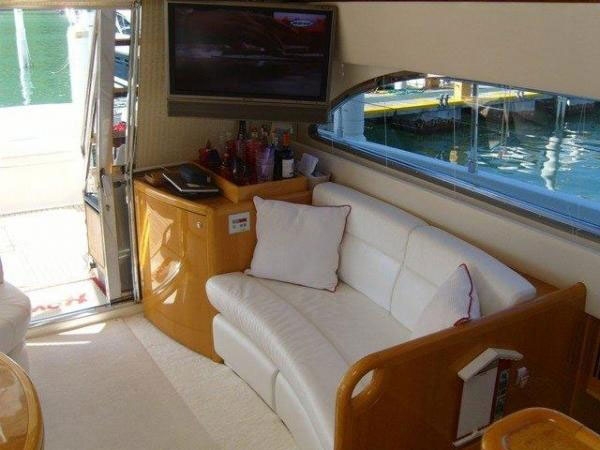 Charter Yacht Ferretti 55 - 2 Cabins - Rio de Janeiro