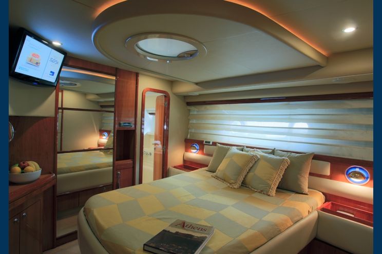 Charter Yacht Ferretti 590 - 3 Cabins - Mykonos