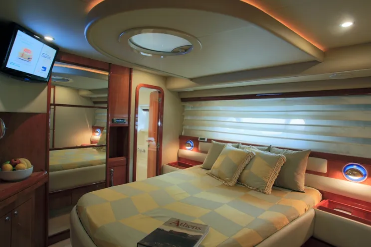Charter Yacht Ferretti 590 - 3 Cabins - Mykonos