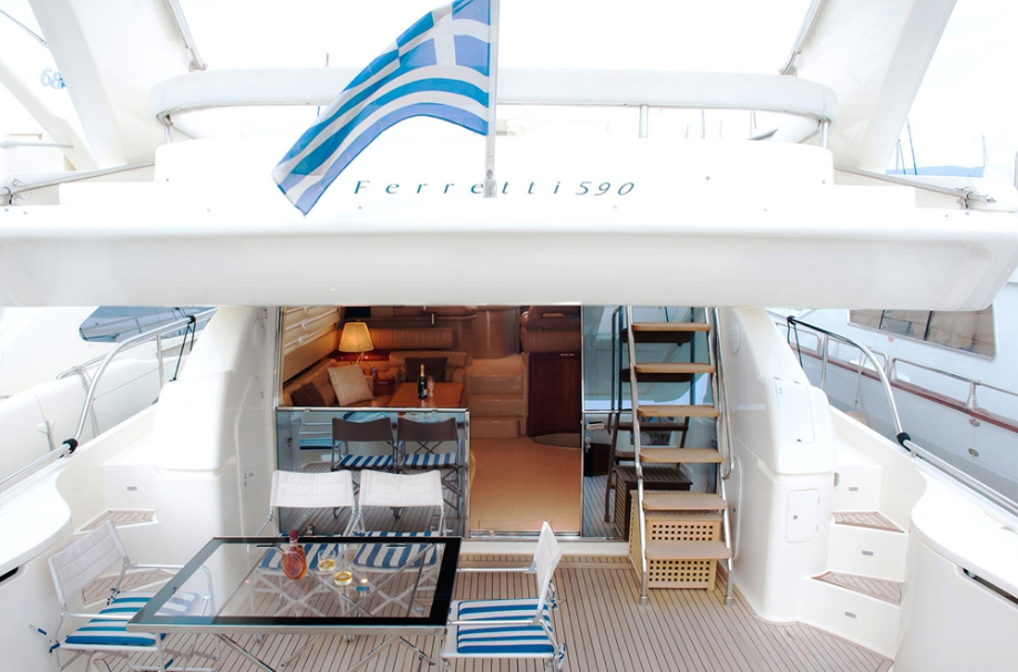 Charter Yacht Ferretti 590 - 3 Cabins - Mykonos