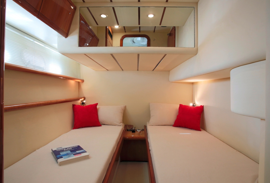 Charter Yacht Ferretti 53 - 3 Cabins - Mykonos - Naxos - Paros