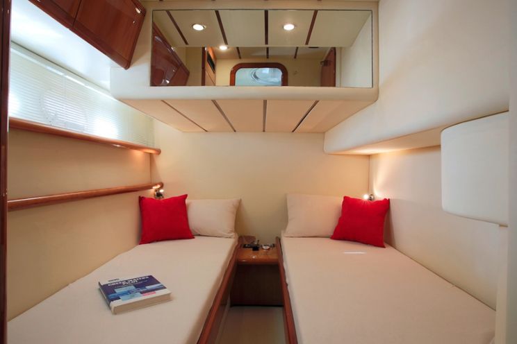 Charter Yacht Ferretti 53 - 3 Cabins - Mykonos - Naxos - Paros