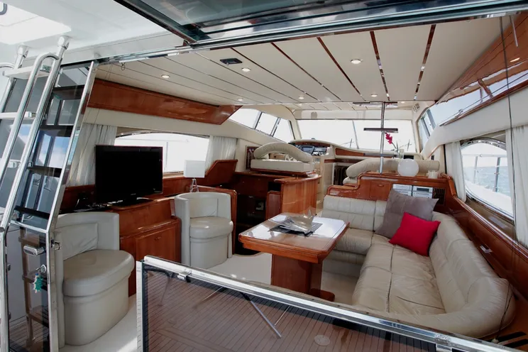 Charter Yacht Ferretti 53 - 3 Cabins - Mykonos - Naxos - Paros