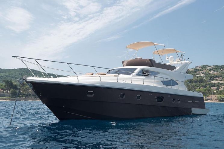 Charter Yacht Ferretti 620 - St Tropez - Cannes - Monaco
