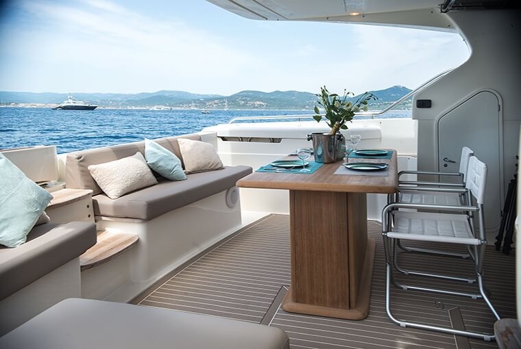 Ferretti 620