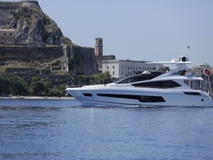 FINEZZA - Sunseeker 75 Yacht - 4 Cabins - Corfu - Lefkas - Kefalonia