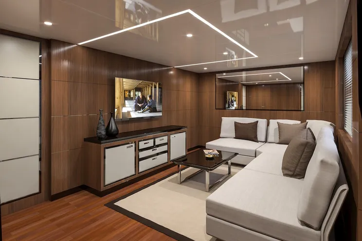Charter Yacht FIORENTE - Ferronavale 37m - 5 Cabins - Cannes - Monaco - Naples - Sicily