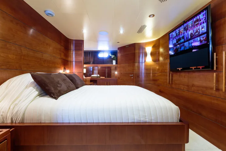 Charter Yacht FIORENTE - Ferronavale 37m - 5 Cabins - Cannes - Monaco - Naples - Sicily