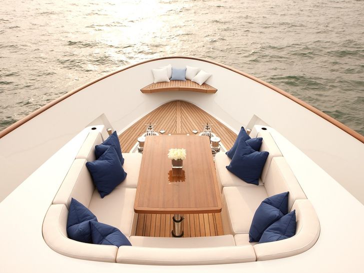 Bow Seating Bow Seating