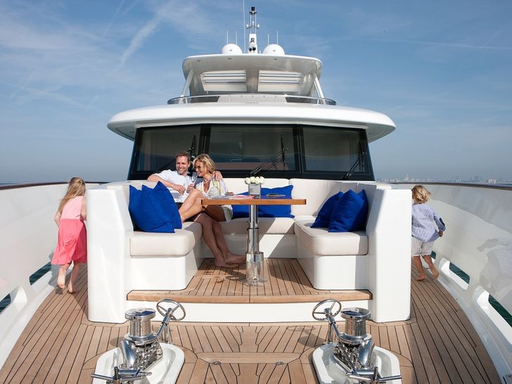 Main Deck Forward Main Deck Forward