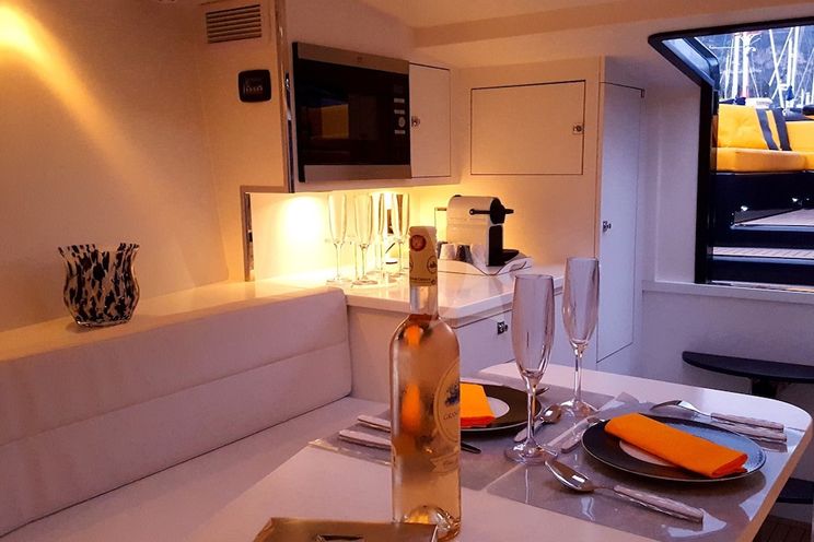 Charter Yacht FLASH - Van Dutch - Day Charter Yacht - Monaco - Cannes - St Tropez