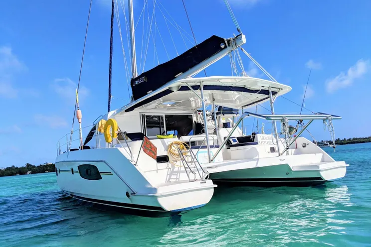 Charter Yacht FLOJO - Leopard 44 - 3 Cabins - Belize City - San Pedro