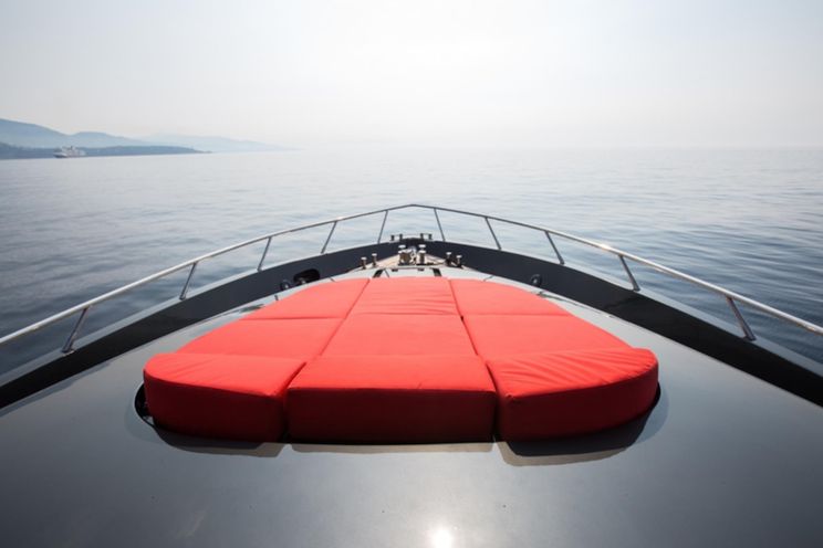 Charter Yacht FORZA 8 - Jaguar 25m - 4 Cabins - Monaco - Cannes - Antibes - St Tropez - Nice