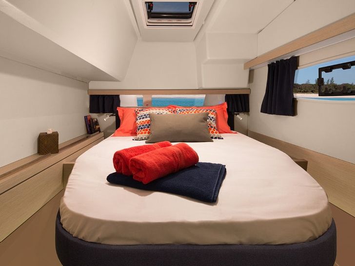 Fountaine Pajot Lucia 40 Cabin Fountaine Pajot Lucia 40 Cabin