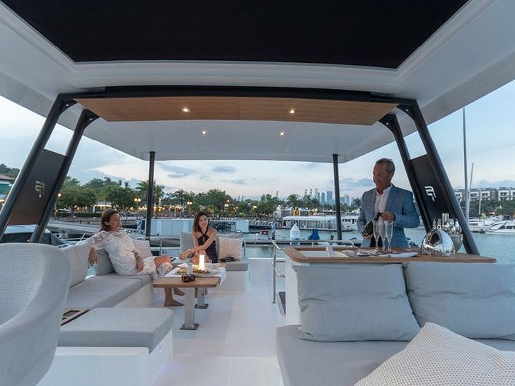 Fountaine Pajot MY 40 Upper Deck