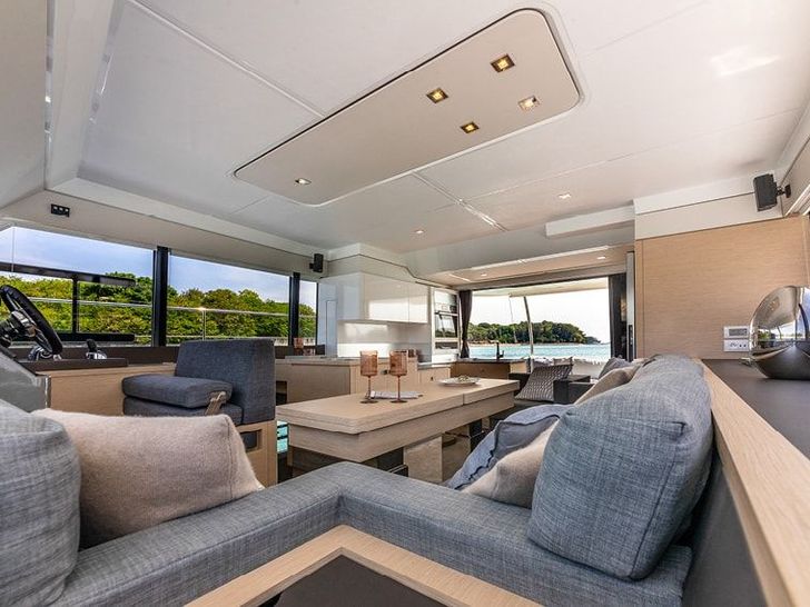 Fountaine Pajot MY 40 Salon Fountaine Pajot MY 40 Salon