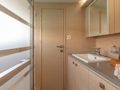 Fountaine Pajot MY 40 Bathroom Fountaine Pajot MY 40 Bathroom