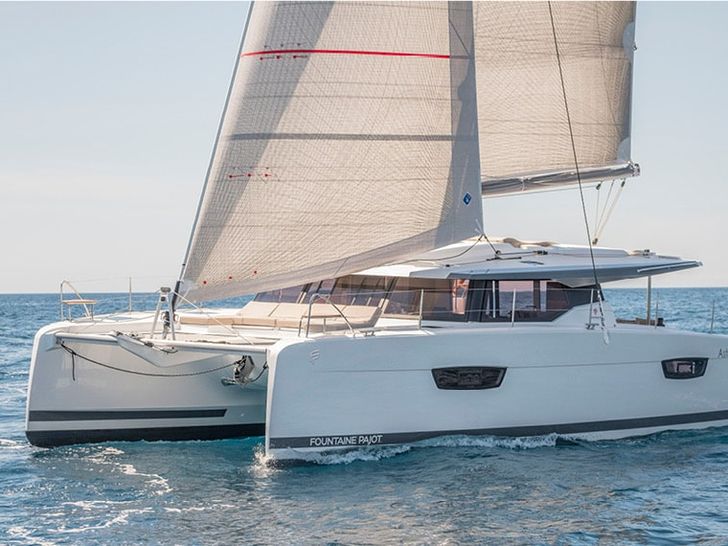 Fountaine Pajot Astrea 42